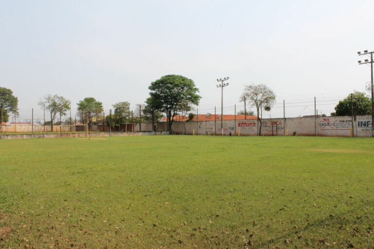 Campo de futebol society